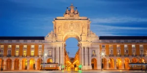 School Smartphone Debate (11)_11zon